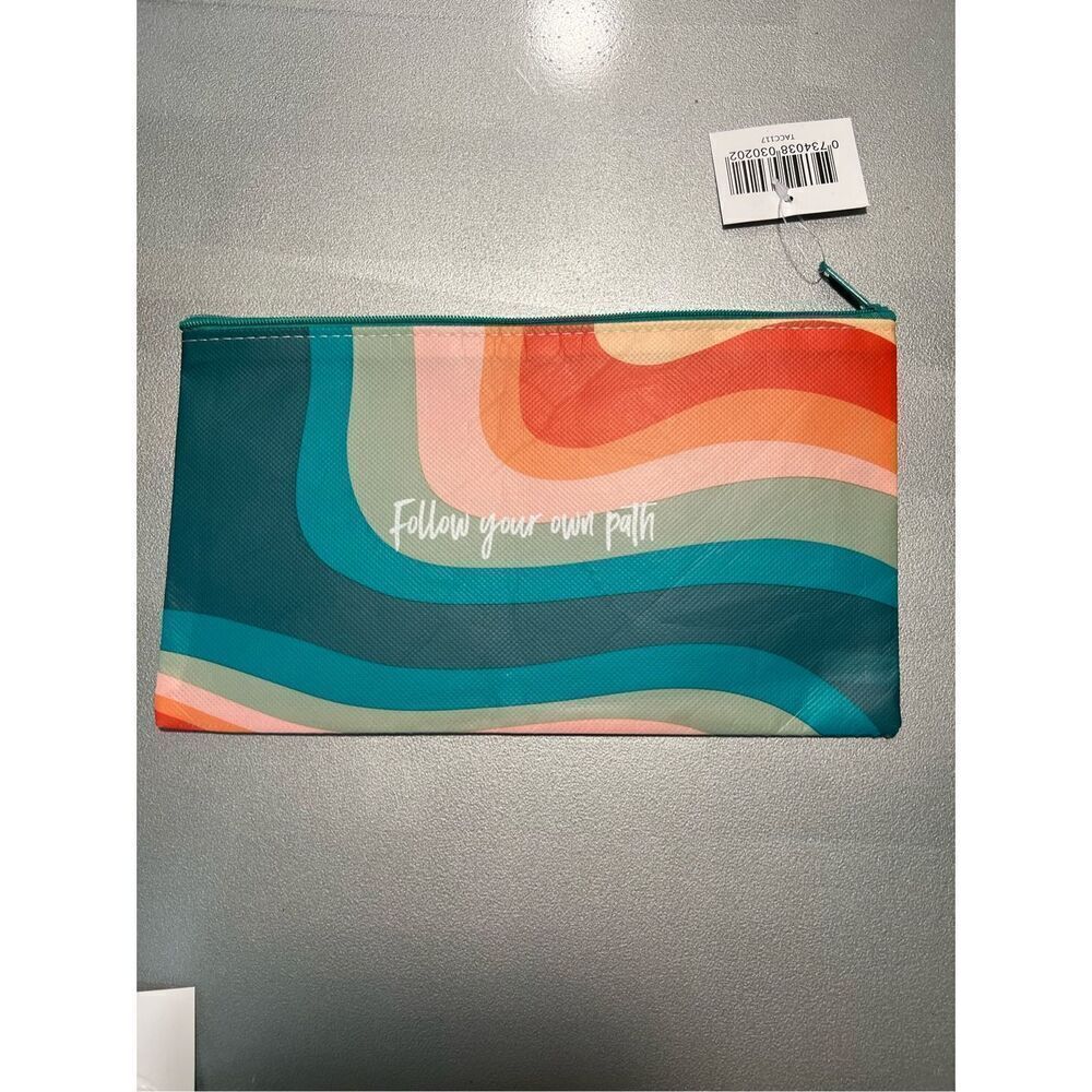 Thrive Cosmetics Makeup Pouches - Picture 5 of 10